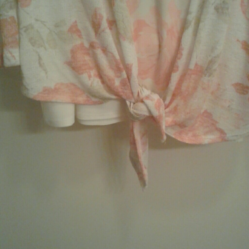 Top - Picture 3 of 4